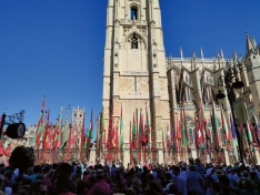 Pendondes durante la celebración de las Fiestas de San Froilán en León