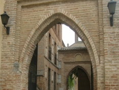 Acceso al Real Monasterio de Santa Clara de Tordesillas